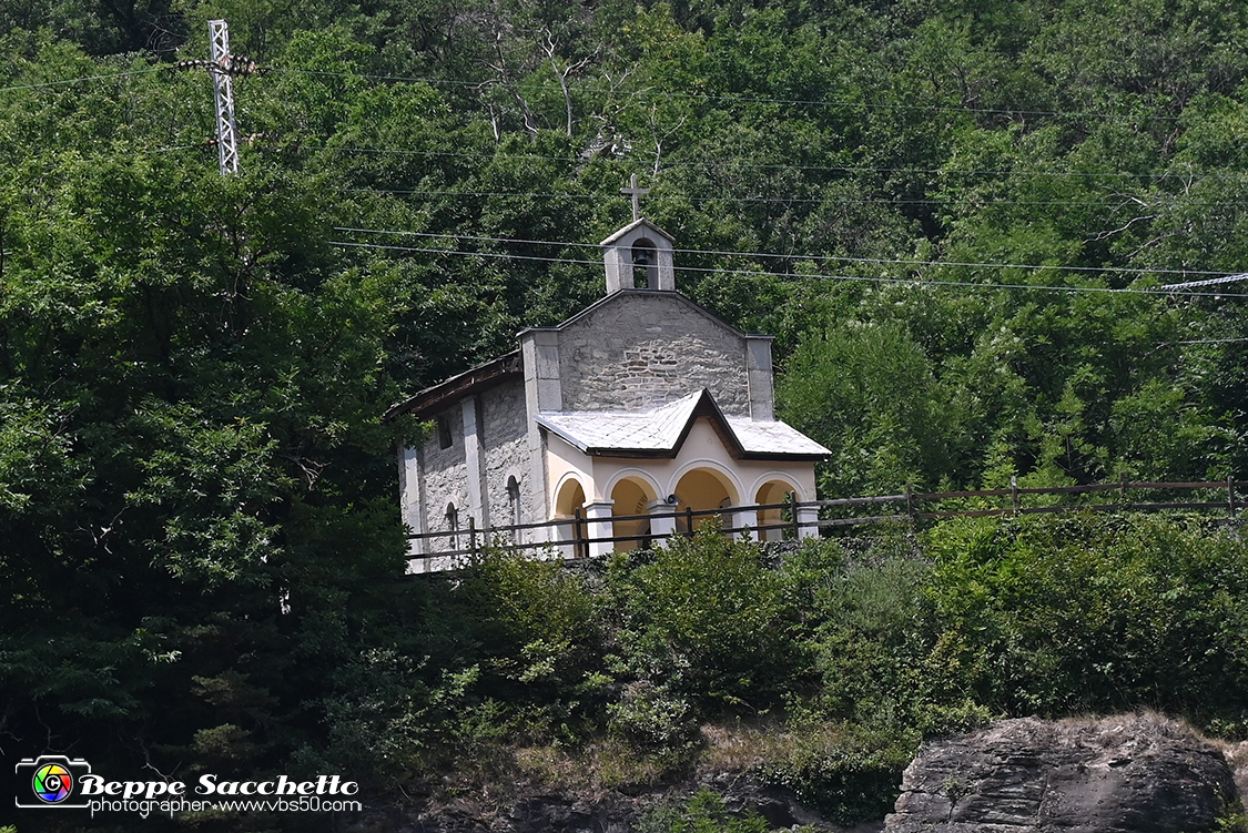 VBS_3074 - Novalesa - Abbazia. Parrocchia. Cascata del Rio Bard.jpg